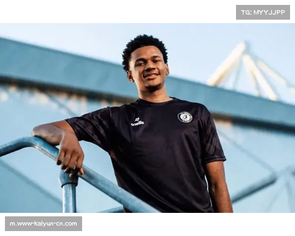 巴黎小将马尤卢年薪仅70万欧元 欧冠决赛贡献远超身价